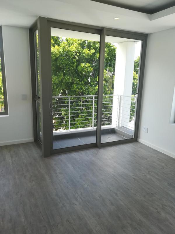 1 Bedroom Property for Sale in Kenilworth Western Cape